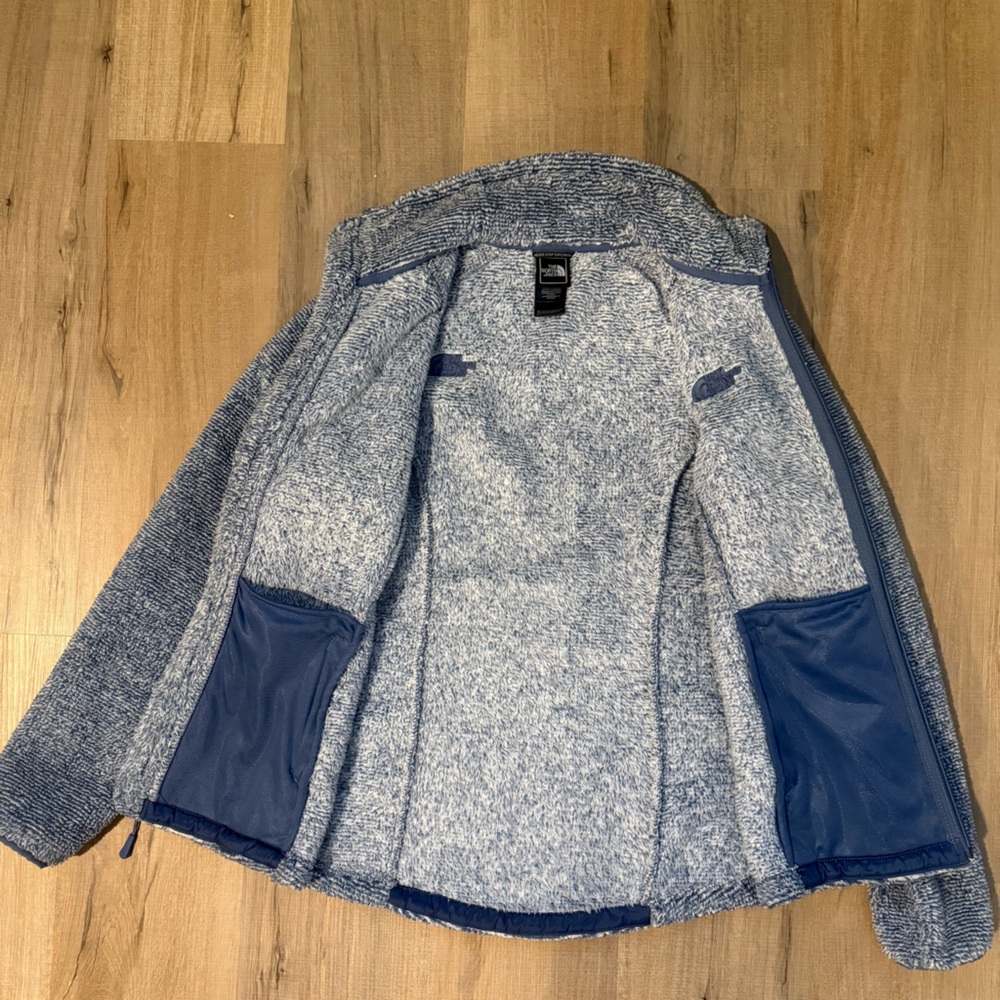 The North Face Blue Sherpa Soft Fleece Women’s Cabincore Adventure-Ready Jacket - Picture 6 of 12